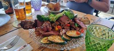 Basta Lounge Bar Restaurant