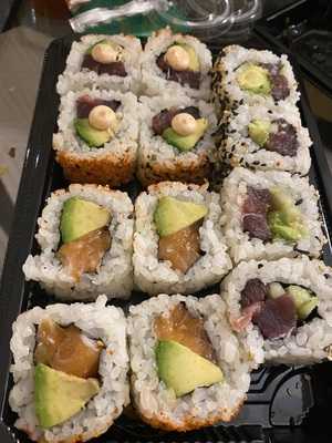 Oceanico Sushi Bar - Photo 7