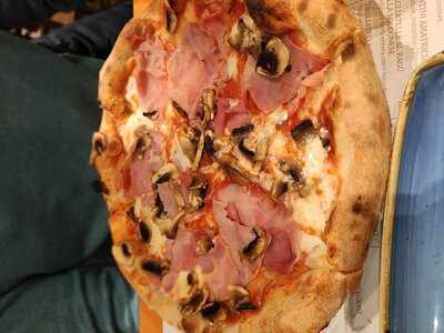 La Piazza Cortes Valencianas