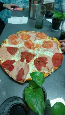 Pizzería La Esquinita Argentina