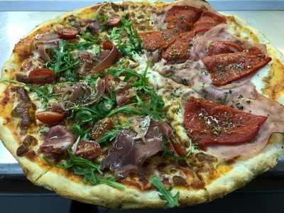 Pizzería La Esquinita Argentina