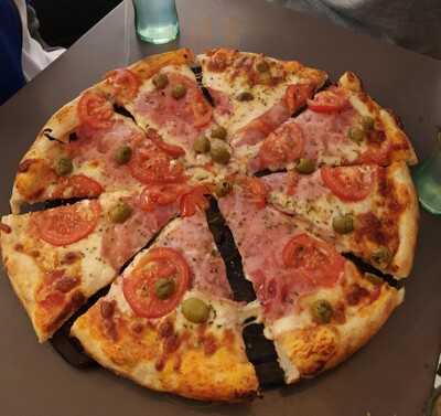 Pizzería La Esquinita Argentina