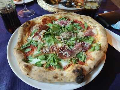 Como Pizza Y Nada Mas