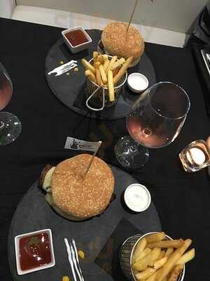 The New Yorker Restaurant