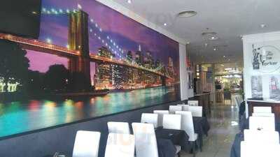 The New Yorker Restaurant