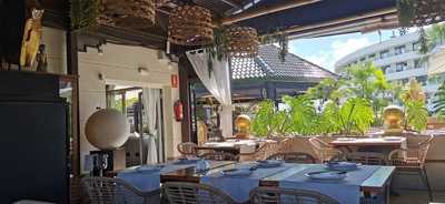 Oriental Garden Restaurante - Photo 8