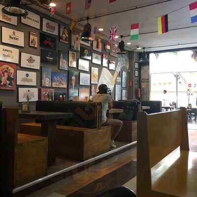 Terraza Géiser Beers & Food