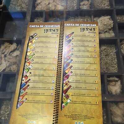 Terraza Géiser Beers & Food