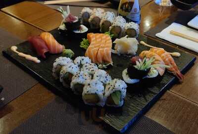 Besiki Sushi​​​​​​​