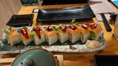 Izakayita, Ramen & Sushi Bar