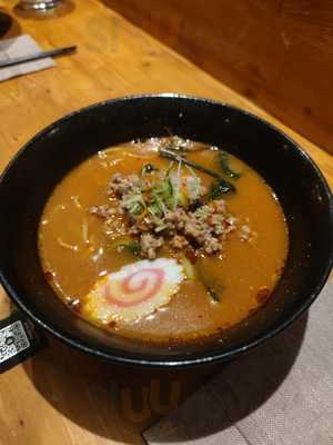 Izakayita, Ramen & Sushi Bar