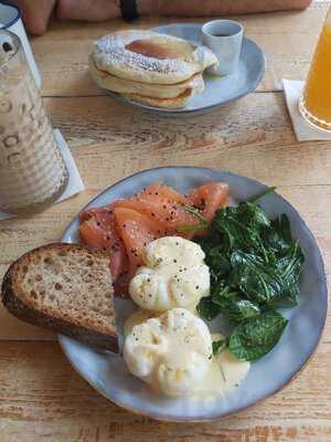 Claro Concept Food Store