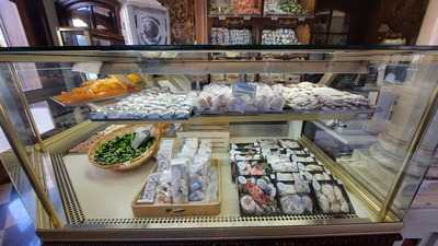 Confitería La Campana