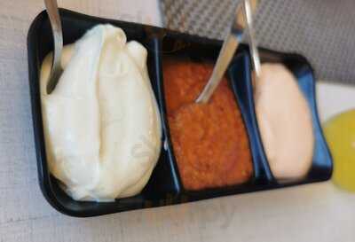 La Palmera Restaurant & Bar