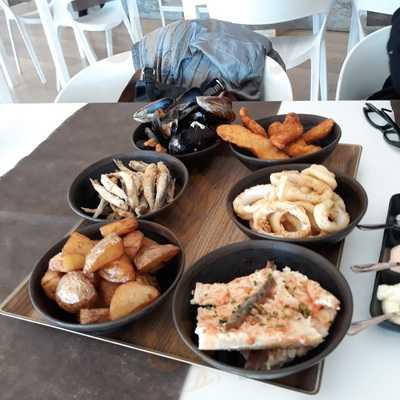 La Palmera Restaurant & Bar