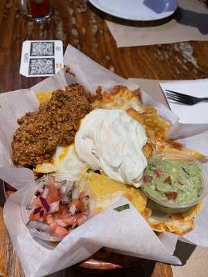 Hogan's Live Music Sports Bar & Restaurant