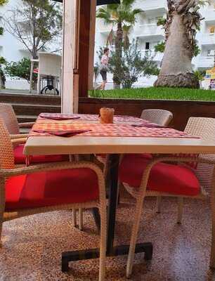 Country Grill La Karina