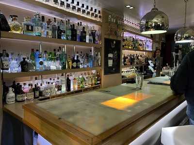 Gin Tonic Bar