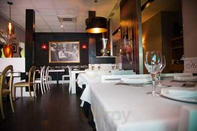 La Mafia Se Sienta A La Mesa - Nervión