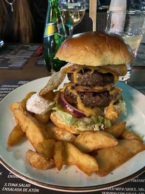 Lotus Steak & Burger House