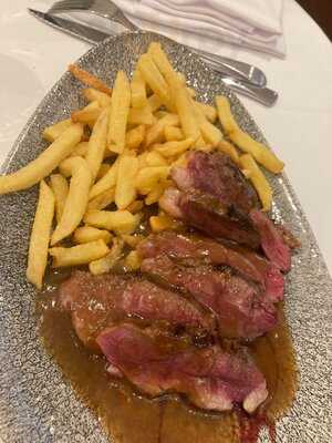 La Taberna De Los Mundos