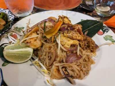 Thai Mongkut El Carmen