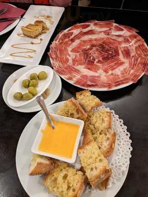 La Taberna De Luceros