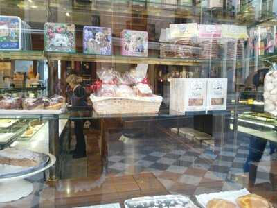 Pasteleria López Mezquita