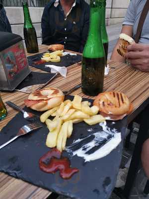 La Bella Y La Bestia