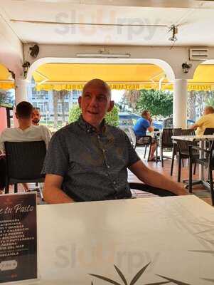 Cafe Epoca Bar Restaurante