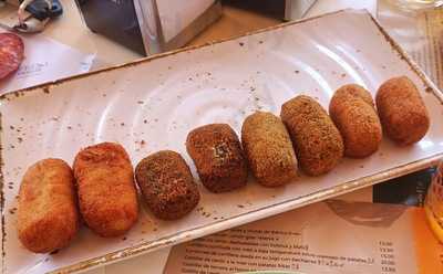 La Cueva De 1900 - Torre De La Pólvora, 1