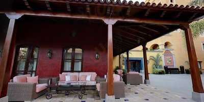 Villa Cortes Beach Club