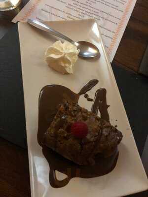 La Cascada Restaurante & Bar