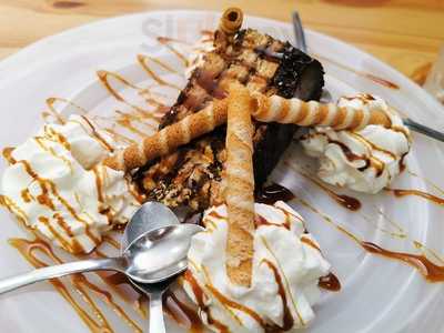 Taskita Los Hermanos