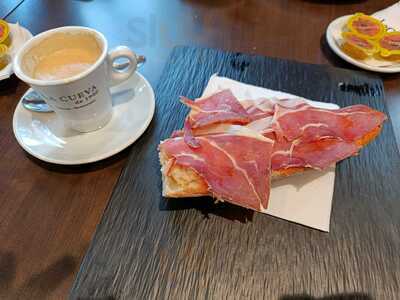 La Cueva De 1900 - Avda. Constitución, 39