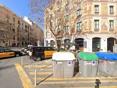 Les Finestres De Llúria