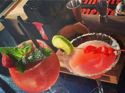 Danae - Drink, Eat & Love