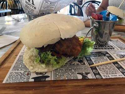 Dimmock's Healthy Burger