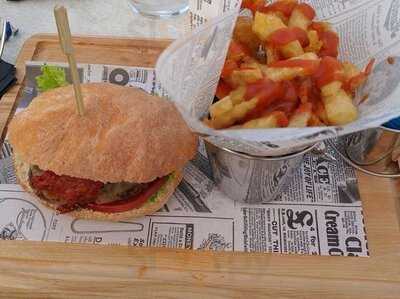 Dimmock's Healthy Burger