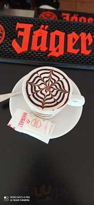 Vintage Bar Cafeteria