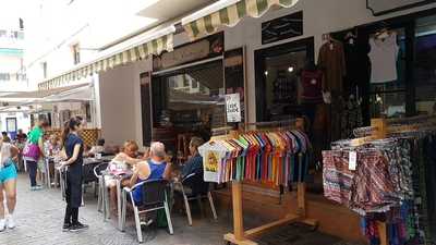 Vintage Bar Cafeteria