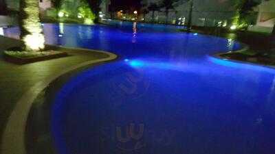 Paloma Beach Poolside Bar