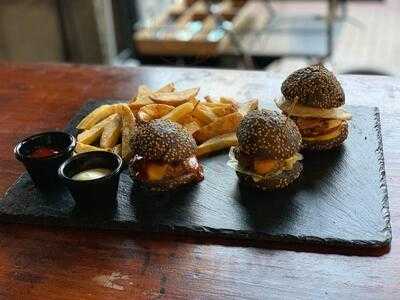 Barbq Burgers & Meat