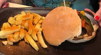 Sancho Casual Burger