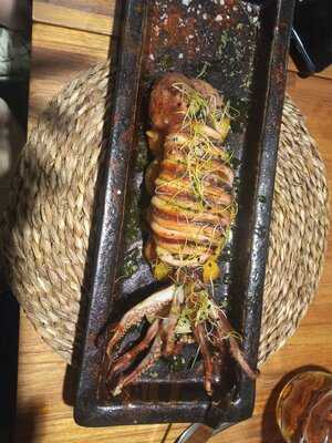 Dodo's Mediterrasian Restaurant