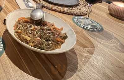 Dodo's Mediterrasian Restaurant