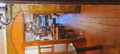 La Taberna De Lesseps