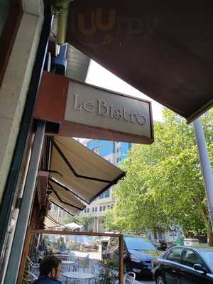 Le Bistro Cafe