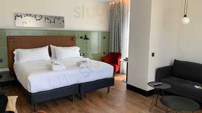 Hotel Vincci Consulado