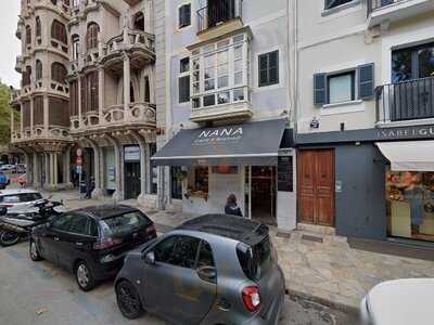 Nana Cafe & Bistro
